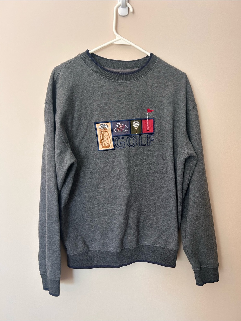 VINTAGE M&C Sport Men's Golf Embroidered Crewneck Sweater - Gray